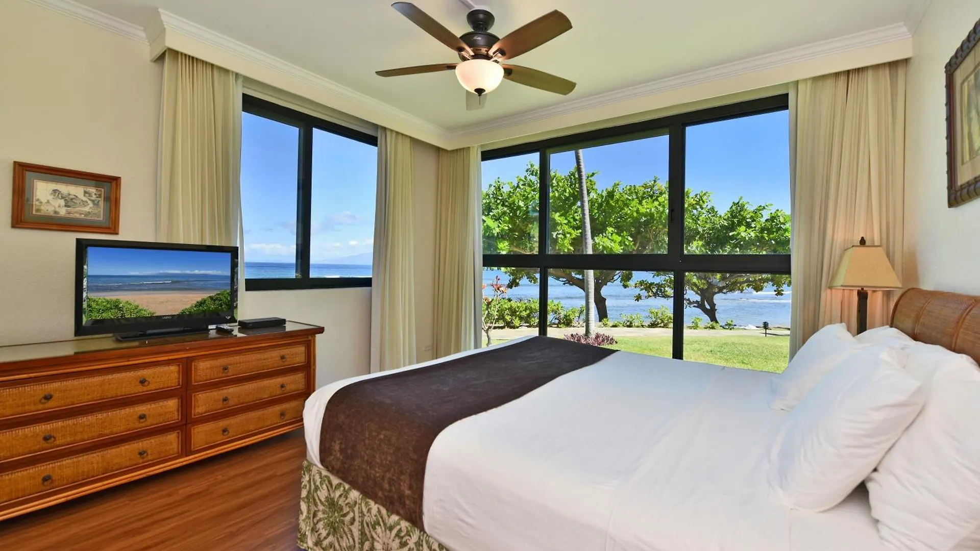 Kaanapali Shores 160 - Sleep Steps Away From The Ocean Kahana 0*,