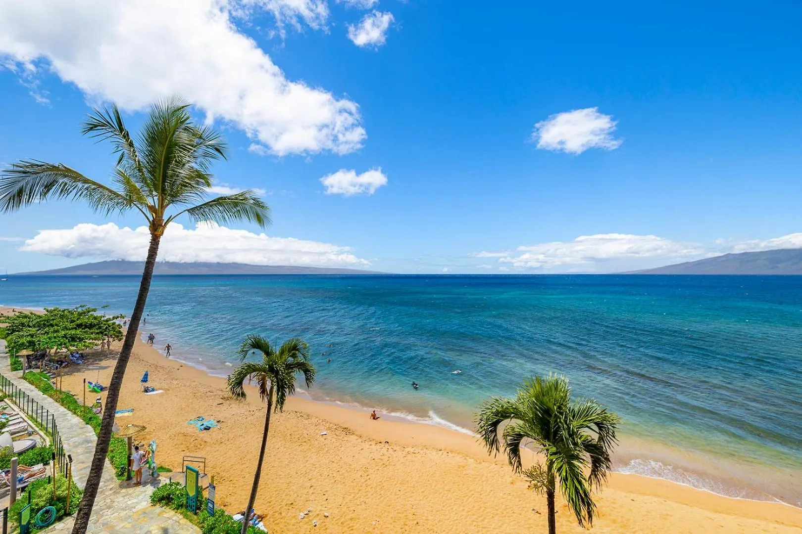 Kaanapali Shores 160 - Sleep Steps Away From The Ocean Kahana United States