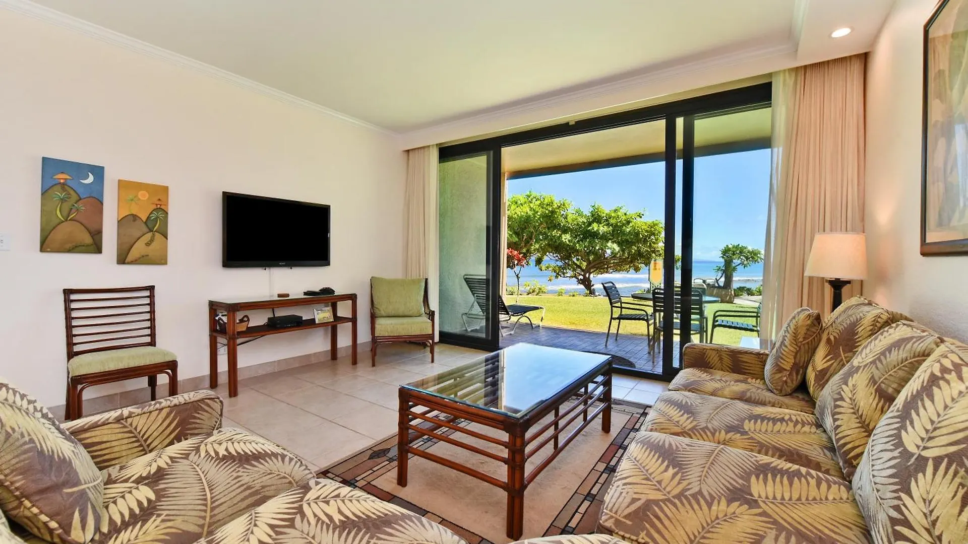Kaanapali Shores 160 - Sleep Steps Away From The Ocean Kahana 0*,  United States