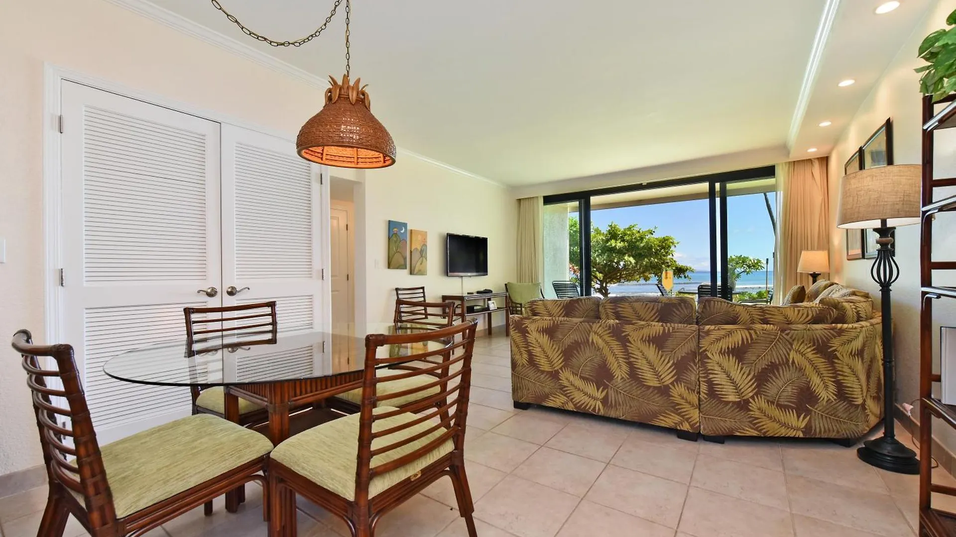Kaanapali Shores 160 - Sleep Steps Away From The Ocean Kahana