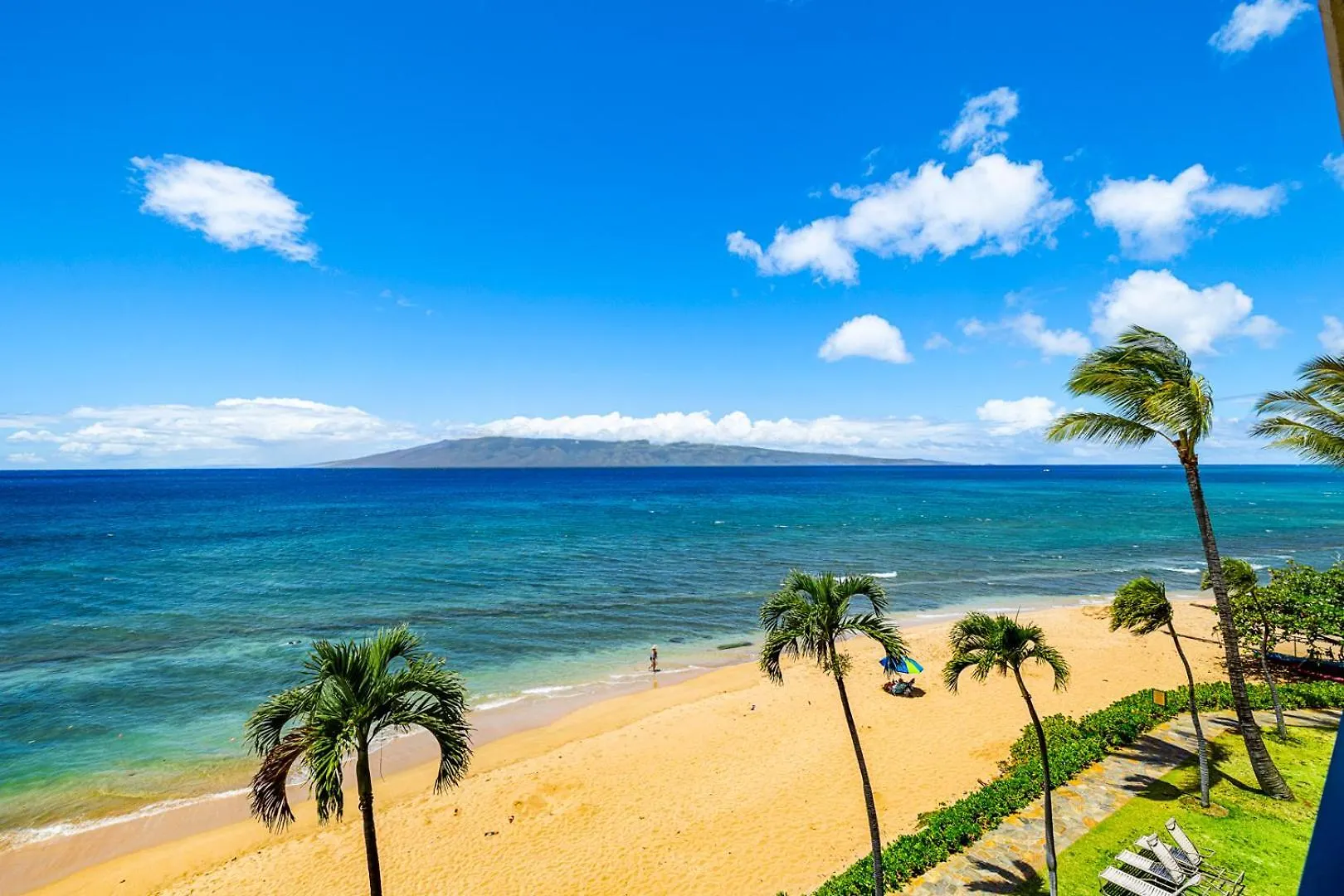Kaanapali Shores 160 - Sleep Steps Away From The Ocean Kahana