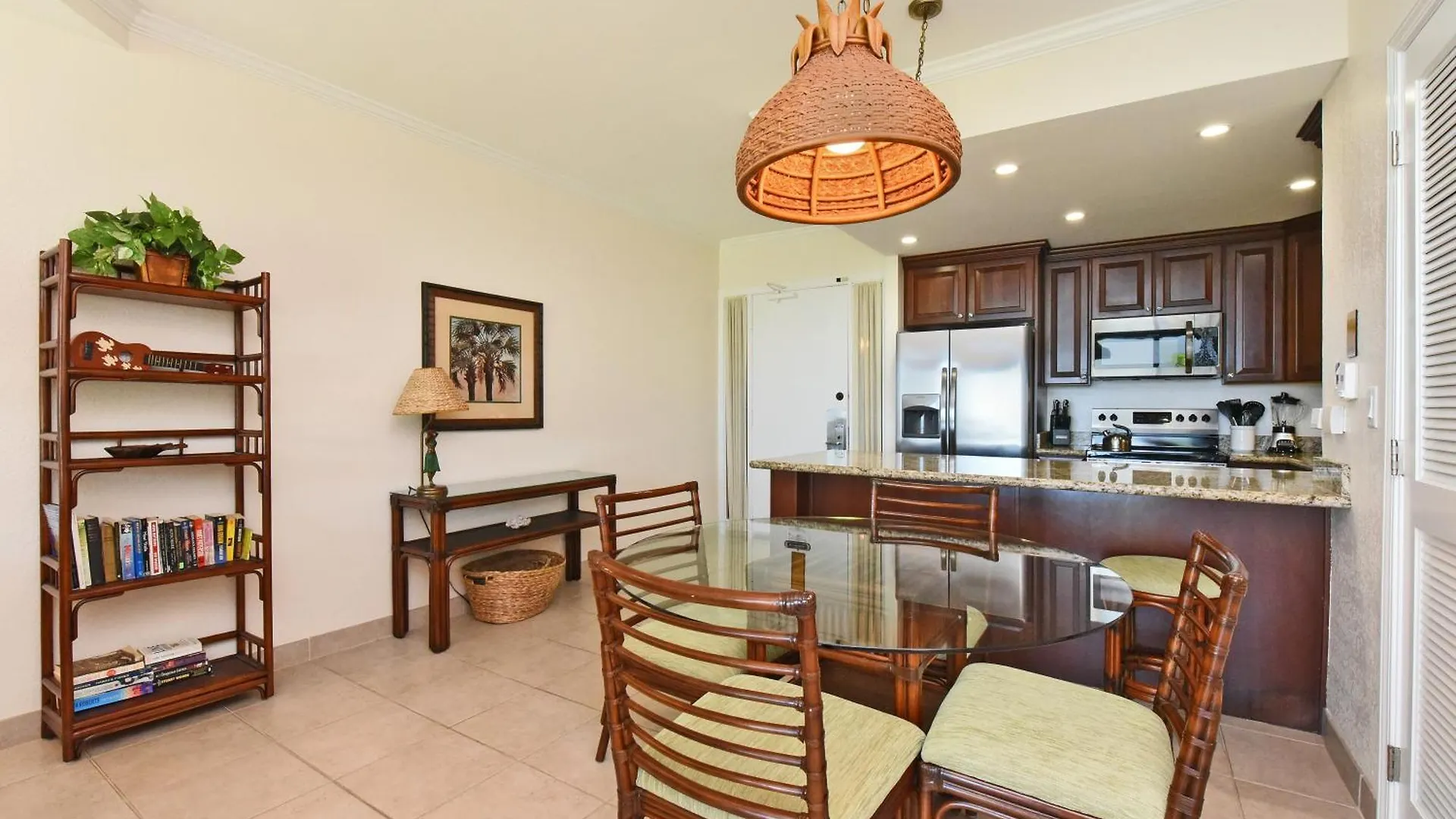 Kaanapali Shores 160 - Sleep Steps Away From The Ocean Kahana Rezort